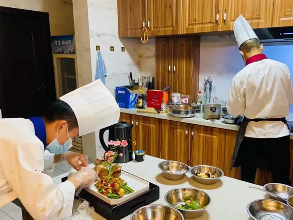 ���u���綨������